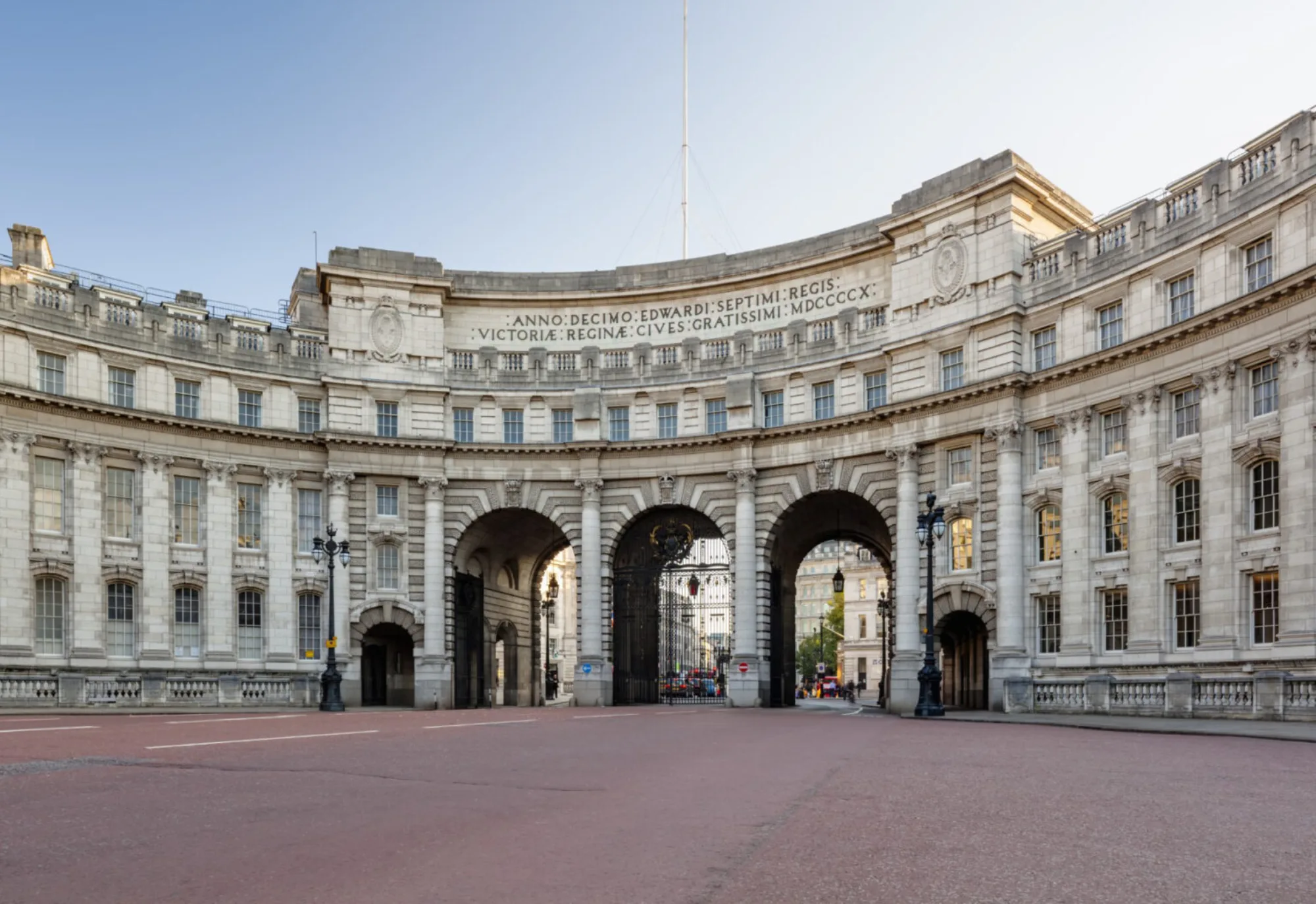 Bowo • Ouverture hotel 2025 Admiralty Arch London